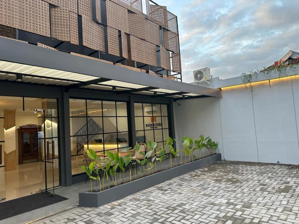 Masri Living By Daphna International Hotel Yogyakarta Exterior photo