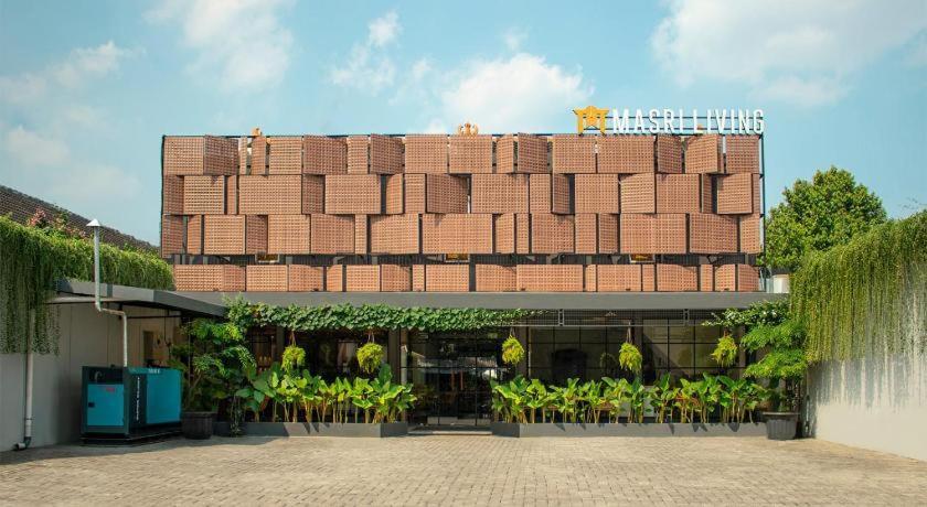 Masri Living By Daphna International Hotel Yogyakarta Exterior photo